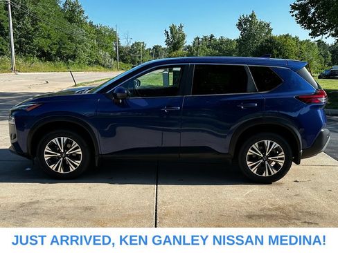 Used 2023 Nissan Rogue SV AWD/4WD image 6