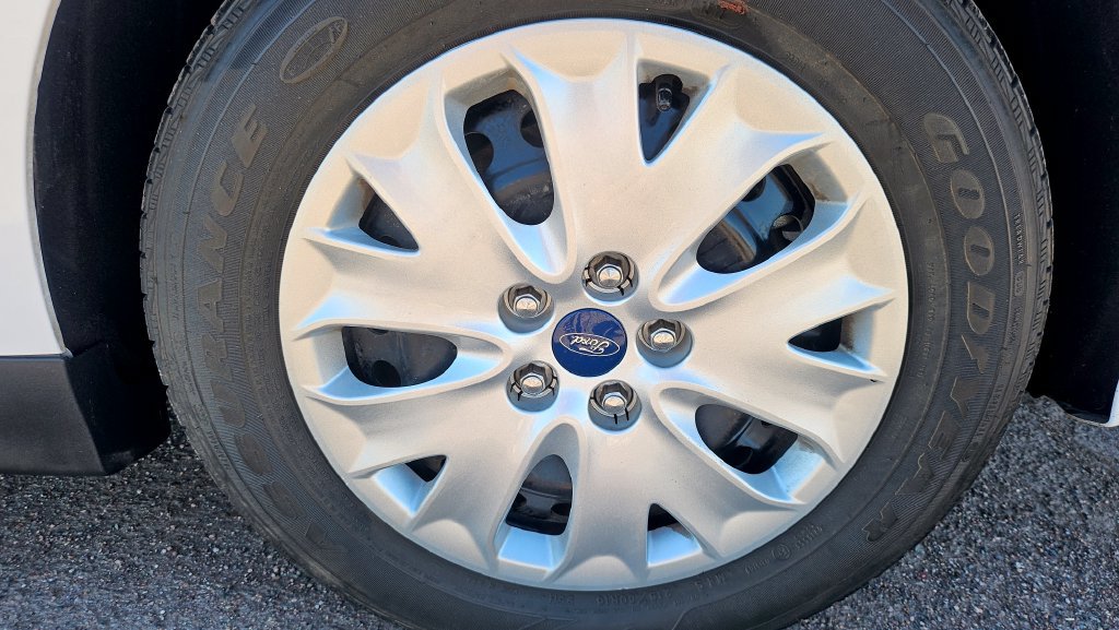 Used 2020 Ford Fusion S FWD image 16