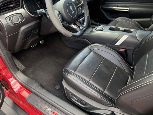 Used 2020 Ford Mustang Shelby GT500 w/ Technology Package image 44