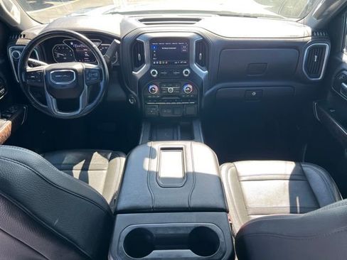 Used 2019 GMC Sierra 1500 Denali w/ Technology Package AWD/4WD image 10