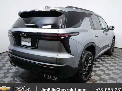 New 2026 Chevrolet Traverse LT w/ Midnight/Sport Edition image 3