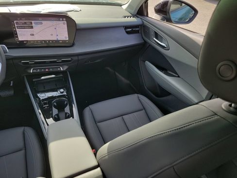 New 2026 Audi Q3 quattro 2.0T AWD/4WD image 24