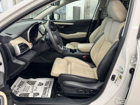 Used 2025 Subaru Outback Limited image 13