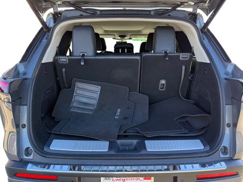 Used 2022 INFINITI QX60 Sensory w/ Vision Package image 17