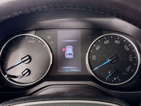 Certified 2021 Toyota RAV4 XLE w/ Convenience Package image 14