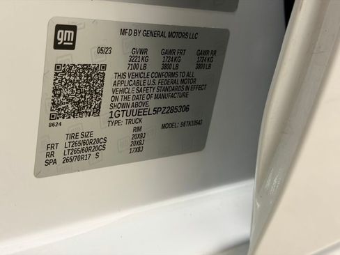 Certified 2023 GMC Sierra 1500 AT4 w/ AT4 Preferred Package image 42