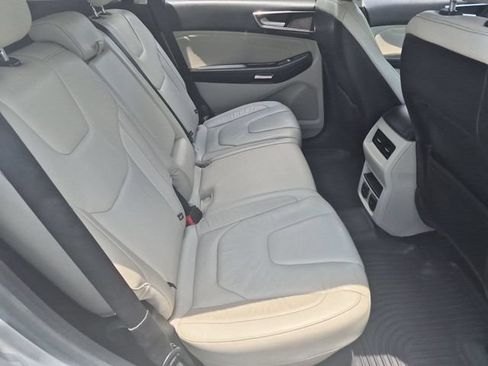 Used 2016 Ford Edge Titanium w/ Technology Package AWD/4WD image 25