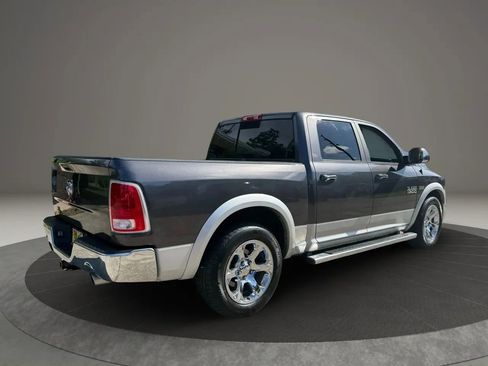 Used 2017 RAM 1500 Laramie image 7