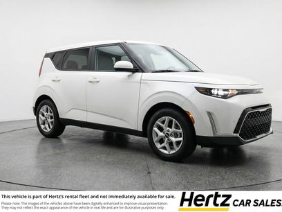 Used 2025 Kia Soul LX w/ LX Technology Package