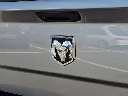Used 2024 RAM 1500 Classic SLT AWD/4WD image 29