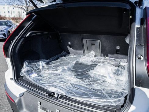 New 2026 Volvo XC40 B5 Plus w/ Protection Package Premier image 10