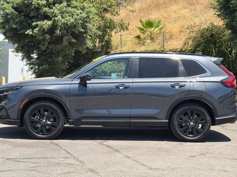 Used 2025 Honda CR-V Sport Touring image 8