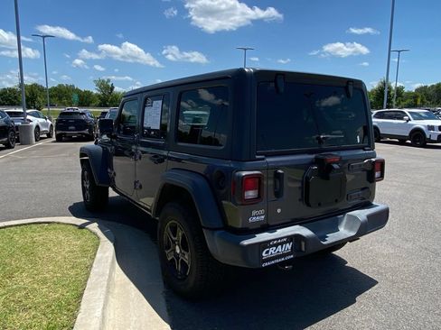 Used 2019 Jeep Wrangler Unlimited Sport S AWD/4WD image 5