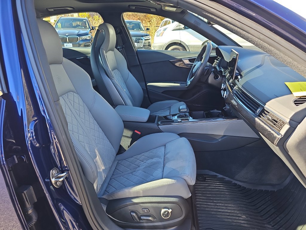 Used 2024 Audi S4 Premium Plus w/ Premium Plus Package AWD/4WD image 11