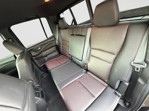 Used 2021 Honda Ridgeline Black Edition image 8