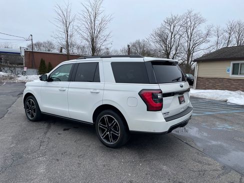 Used 2020 Ford Expedition Limited w/ Equipment Group 303A image 3