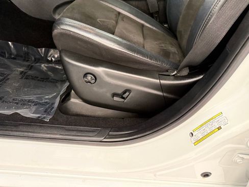 Used 2020 Jeep Grand Cherokee Altitude image 14