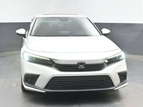 Used 2023 Honda Civic Touring image 3