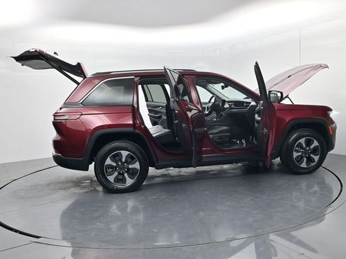 Used 2024 Jeep Grand Cherokee Limited 4xe AWD/4WD image 74