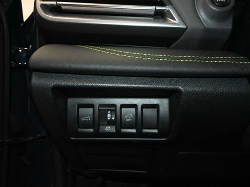 Used 2025 Subaru Outback Onyx Edition AWD/4WD image 18