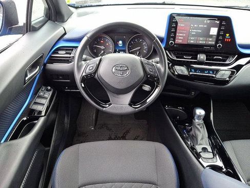 Certified 2022 Toyota C-HR XLE image 22