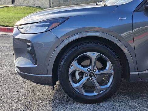 Used 2023 Ford Escape ST-Line w/ Tech Pack #1 FWD image 8