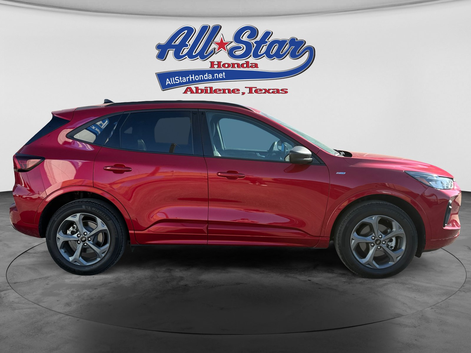 Used 2024 Ford Escape ST-Line w/ Tech Pack #1 AWD/4WD image 4