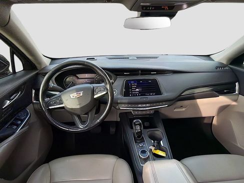 Used 2020 Cadillac XT4 Premium Luxury w/ Cold Weather Package FWD image 14