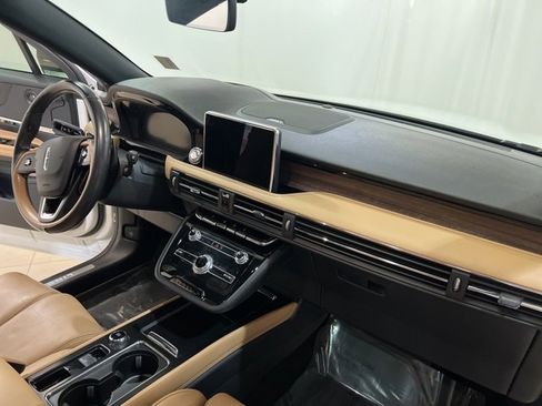 Used 2020 Lincoln Corsair Reserve w/ Equipment Group 202A image 15