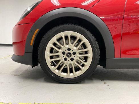 Certified 2025 MINI Cooper S image 23