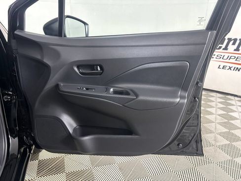 Used 2025 Nissan Versa S w/ Trunk Package FWD image 29
