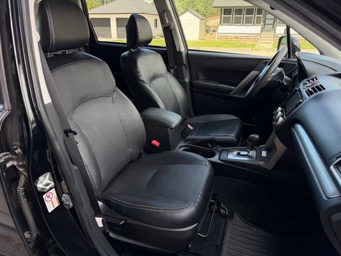 Used 2016 Subaru Forester 2.5i Limited AWD/4WD image 18