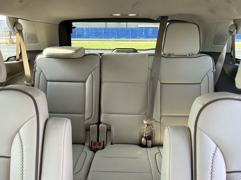 Used 2022 GMC Yukon Denali AWD/4WD image 34