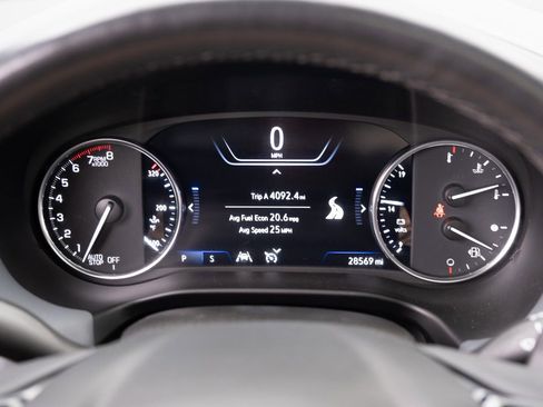 Used 2023 Buick Enclave Premium image 7