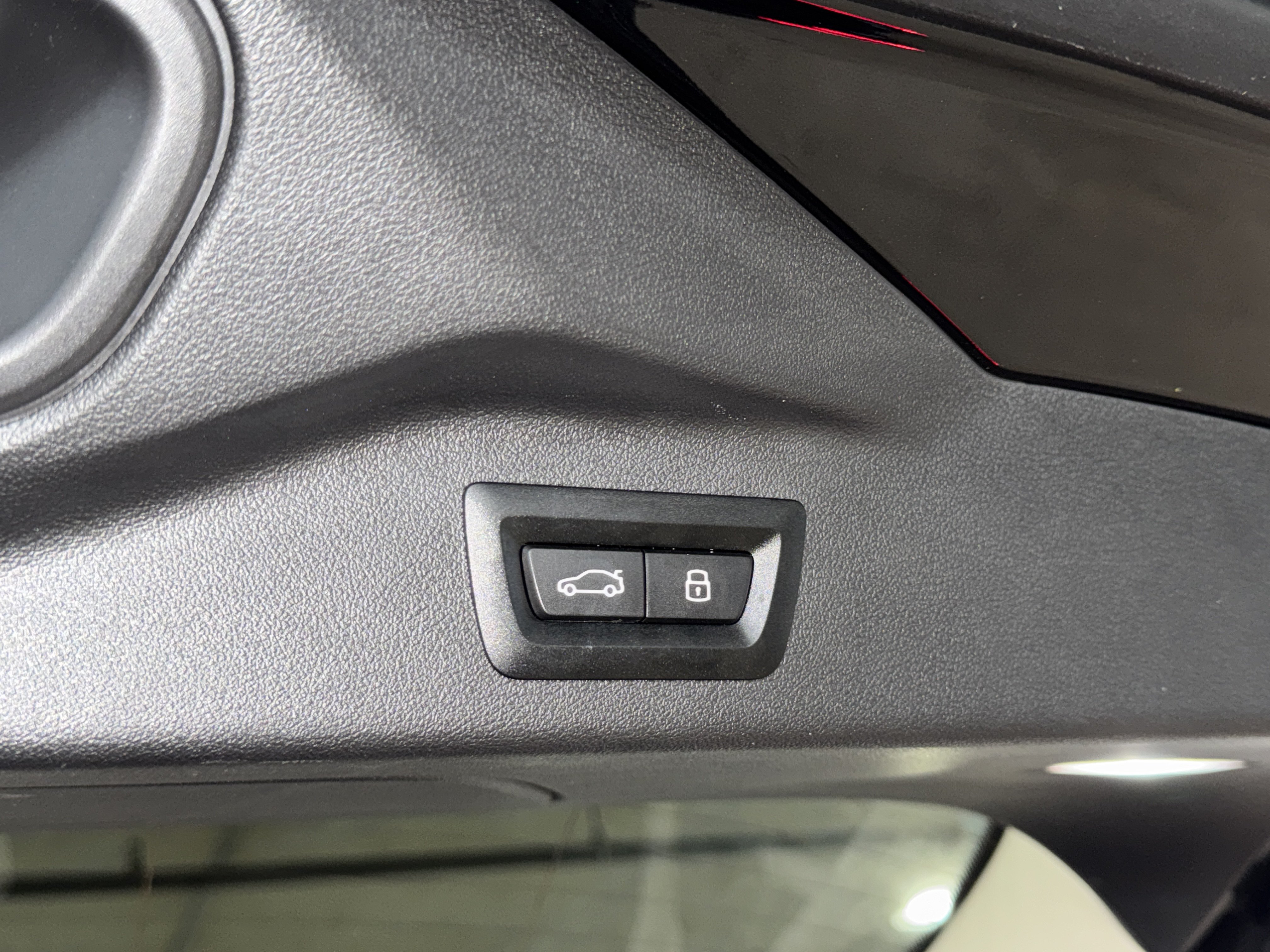 Used 2025 BMW X7 xDrive40i AWD/4WD image 14