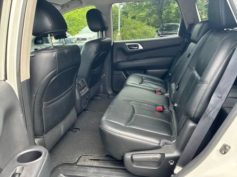 Used 2016 Nissan Pathfinder SL w/ SL Tech Package AWD/4WD image 10