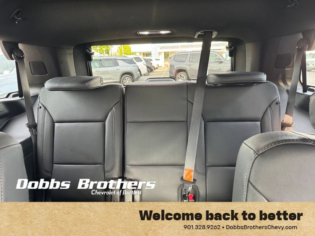 Used 2023 Chevrolet Tahoe Z71 w/ Luxury Package AWD/4WD image 36