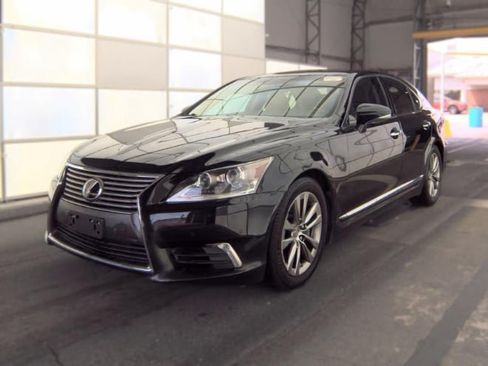 Used 2016 Lexus LS 460 AWD w/ Comfort Package image 1
