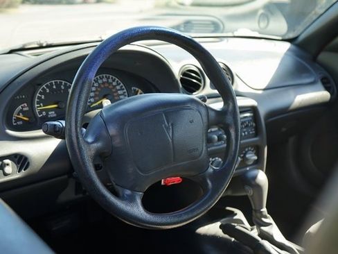 Used 1998 Pontiac Grand Am SE image 9