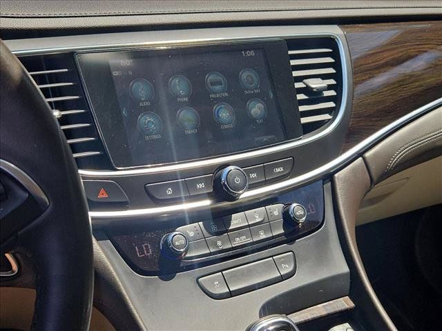 Used 2018 Buick LaCrosse Essence FWD image 14