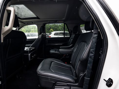 Used 2019 Ford Expedition Max Platinum AWD/4WD image 15