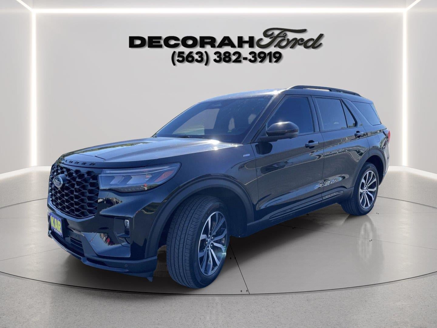 Used 2026 Ford Explorer ST-Line AWD/4WD image 3