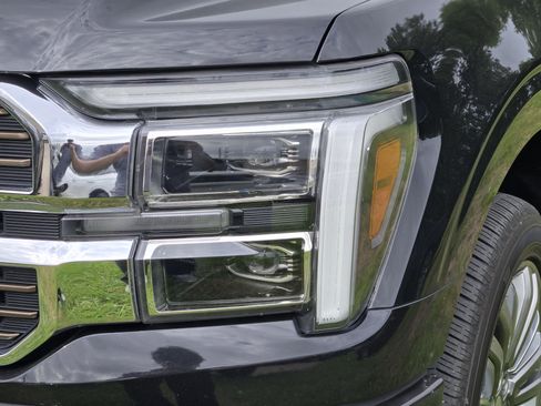 Used 2024 Ford F150 King Ranch AWD/4WD image 7