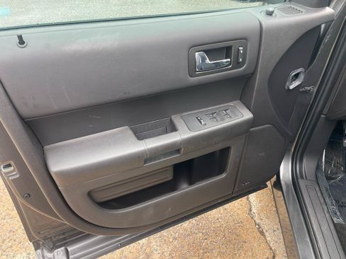 Used 2015 Ford Flex SE FWD image 28