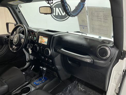 Used 2017 Jeep Wrangler Unlimited Sport w/ Quick Order Package 24S image 17