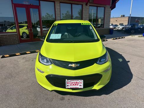 Used 2019 Chevrolet Bolt LT FWD image 2
