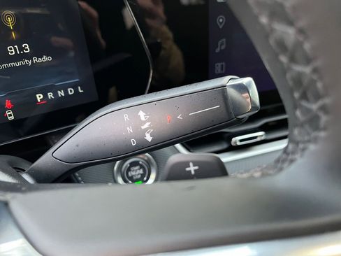 Used 2025 Chevrolet Equinox LT image 41