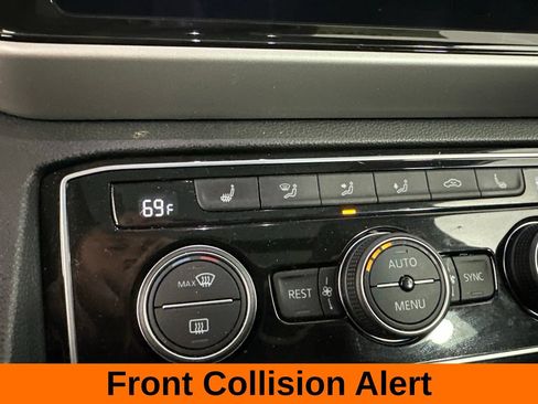 Used 2023 Volkswagen Atlas SE w/ Panoramic Sunroof Package FWD image 20