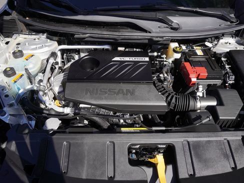 Certified 2023 Nissan Rogue SV FWD image 7