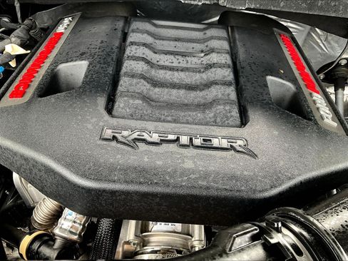 Used 2025 Ford F150 Raptor AWD/4WD image 31